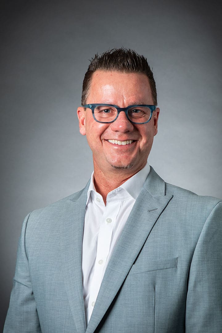 Brian Etheredge, Maui